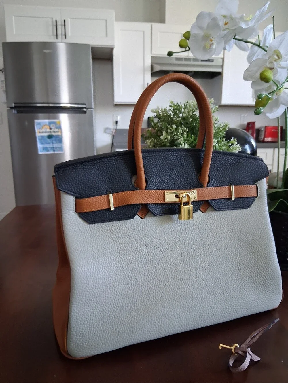 Elegant Tricolor Tote Bag